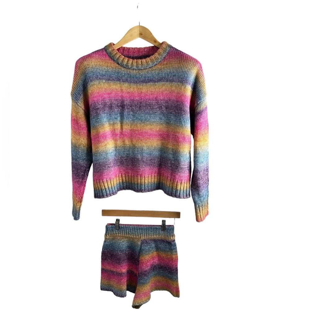 Something Navy Rainbow 🌈 ombré 2pc set, small, like new!